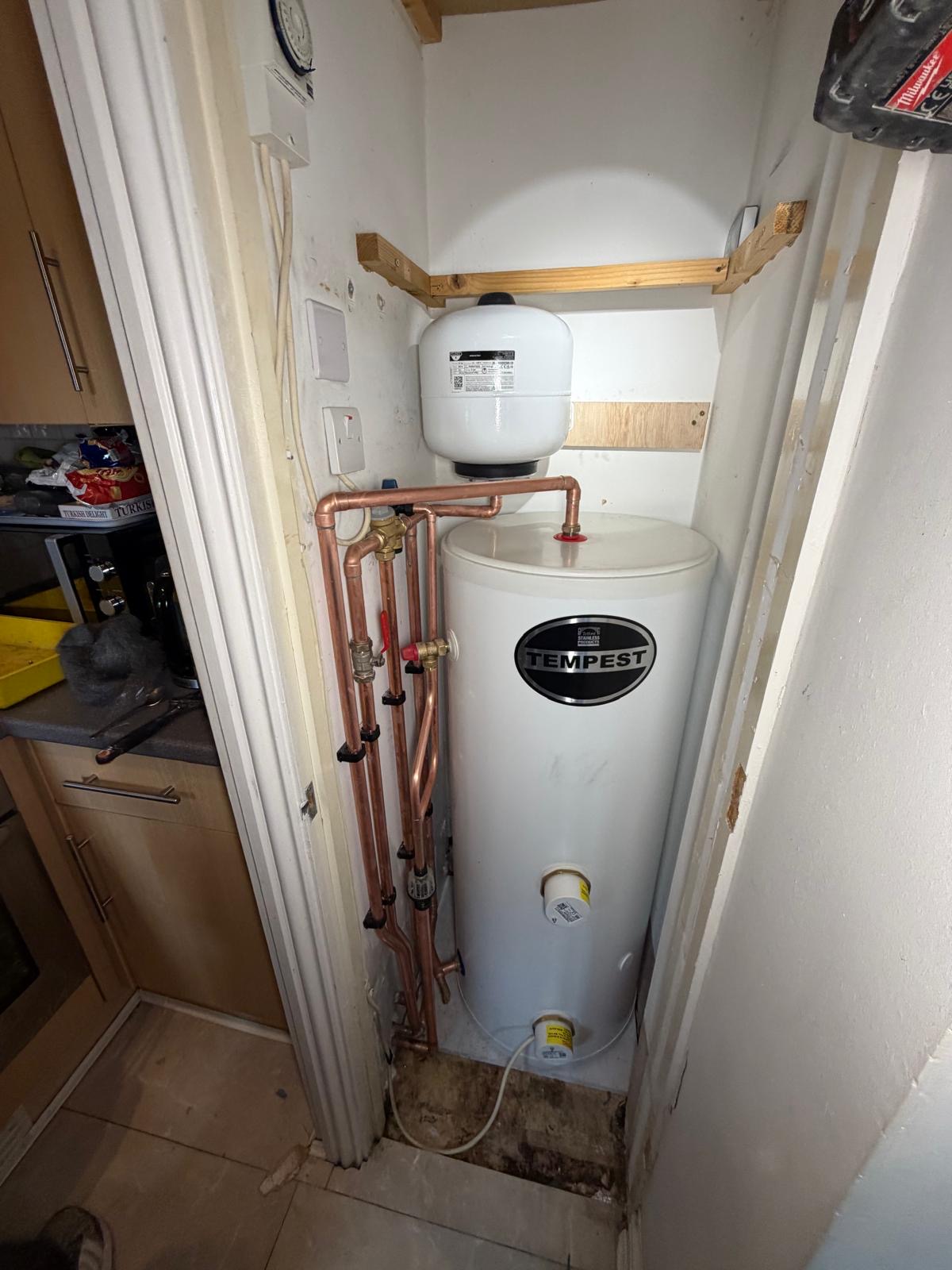 Unvented cylinder installation